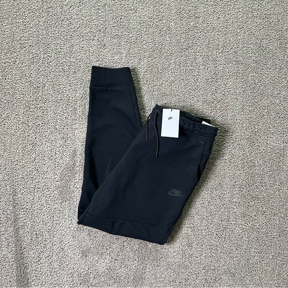 Nike Sportswear Tech Fleece Joggers Men's Size XL - Picture 1 of 14